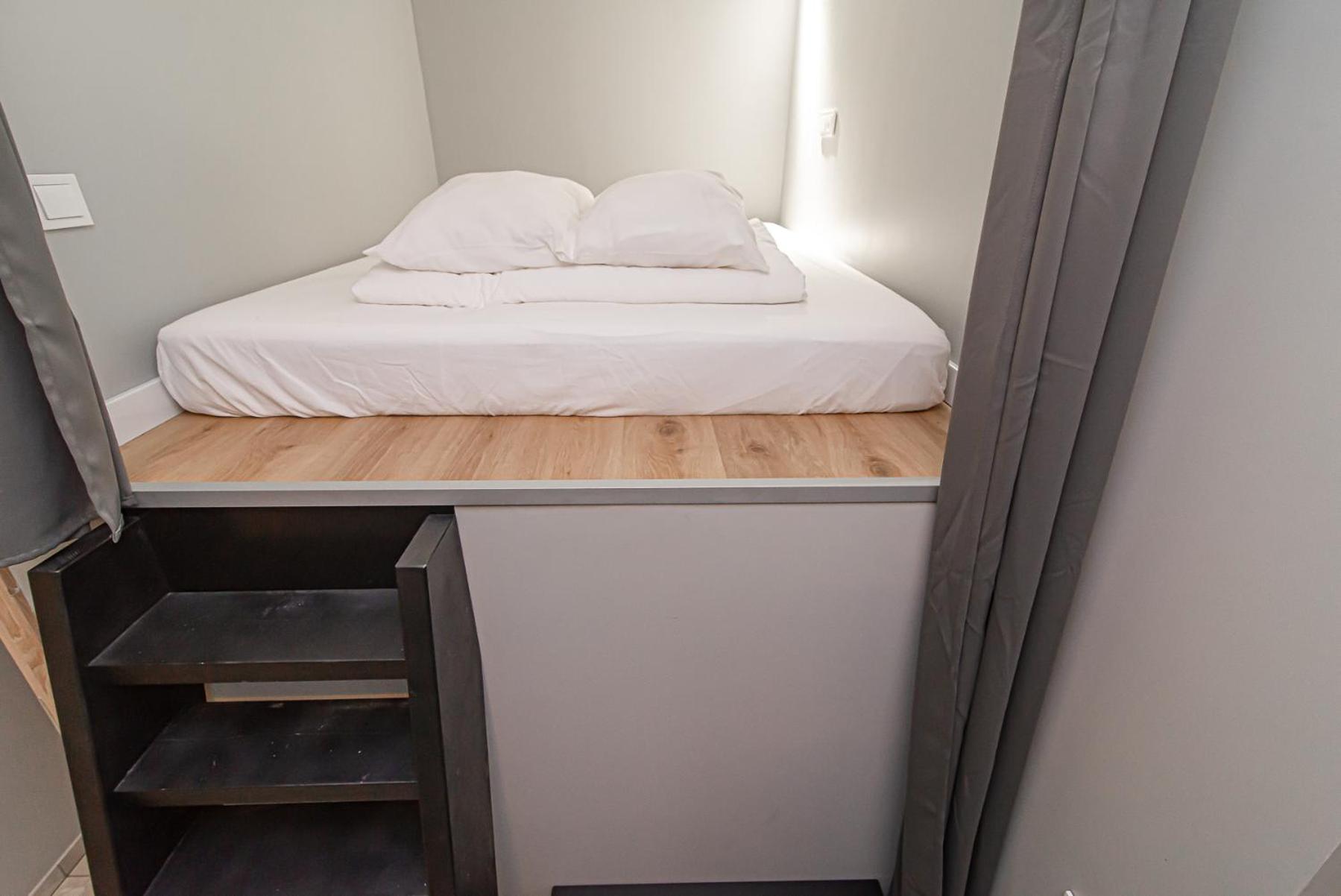 Secret Apartment *